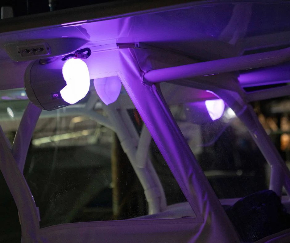 Roswell FIREFLY 6.5" Wakeboard Tower Speakers with Clamps + RGB (White) (R1FIREFLYWHT)